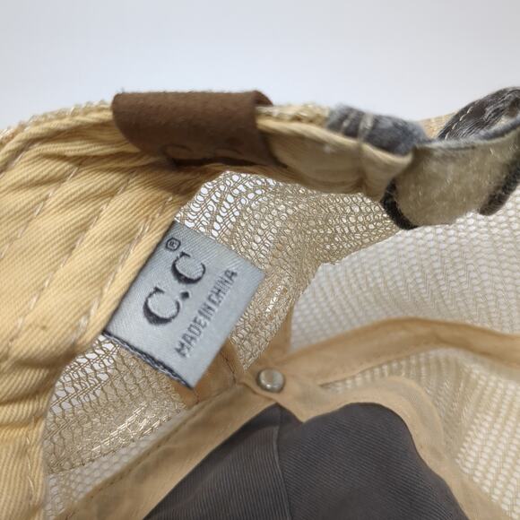 USA Flag Trucker Cap Multicolor One Size Adjustable Mesh Distressed Camouflage - Picture 9 of 10